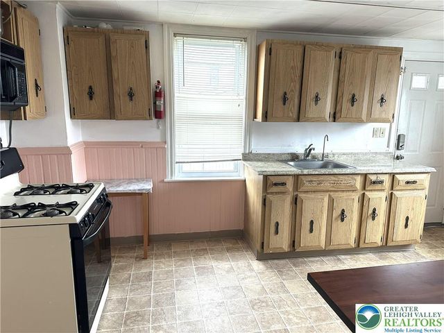 655 Hess Street, Bethlehem City, PA 18015