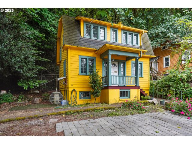 6637 Nw SAINT HELENS Rd, Portland, OR 97210