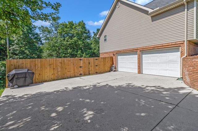 6452 White Tail Drive, Ooltewah, TN 37363