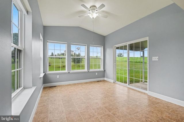 420 CORNMAN RD, Carlisle, PA 17013