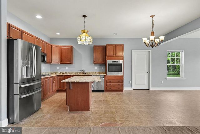 420 CORNMAN RD, Carlisle, PA 17013