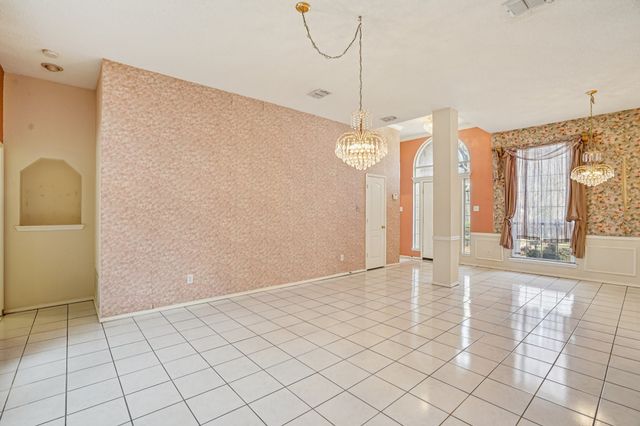 7213 Crabtree Lane, North Richland Hills, TX 76182