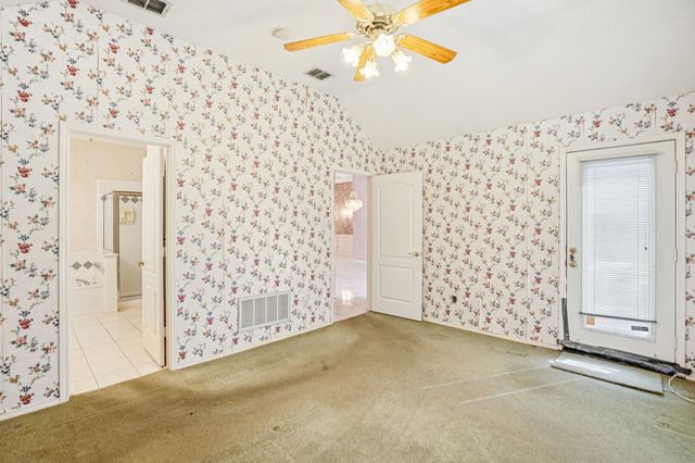 7213 Crabtree Lane, North Richland Hills, TX 76182