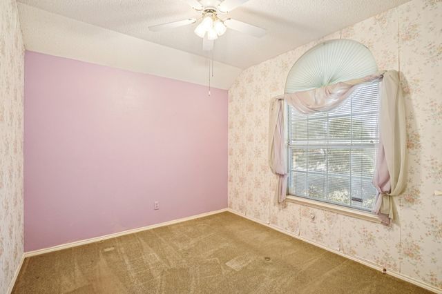 7213 Crabtree Lane, North Richland Hills, TX 76182