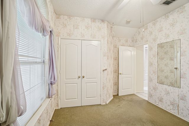 7213 Crabtree Lane, North Richland Hills, TX 76182