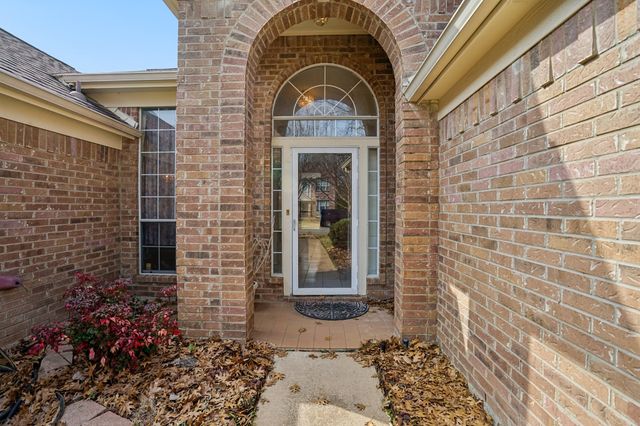 7213 Crabtree Lane, North Richland Hills, TX 76182