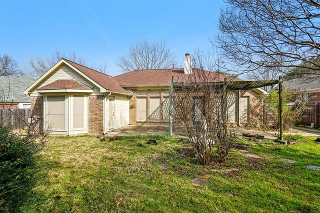 7213 Crabtree Lane, North Richland Hills, TX 76182