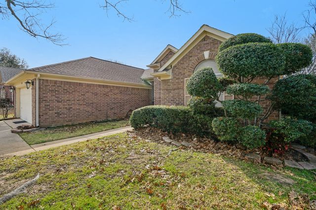 7213 Crabtree Lane, North Richland Hills, TX 76182