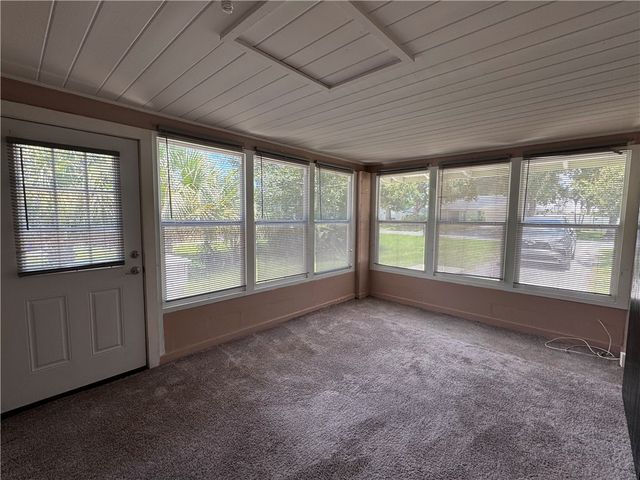 645 40th Avenue, Vero Beach, FL 32968