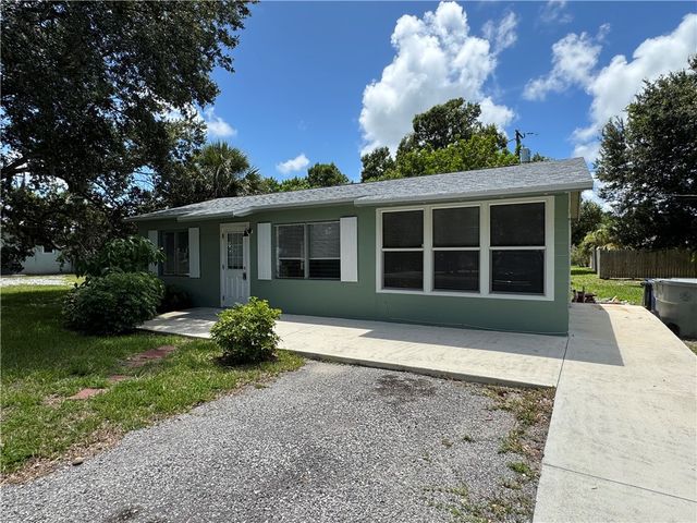 645 40th Avenue, Vero Beach, FL 32968