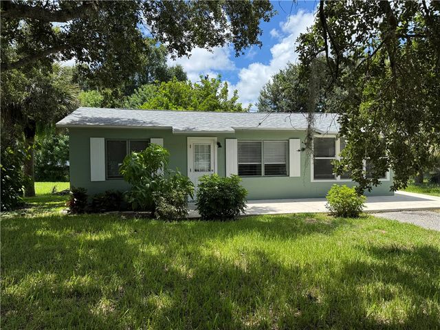 645 40th Avenue, Vero Beach, FL 32968