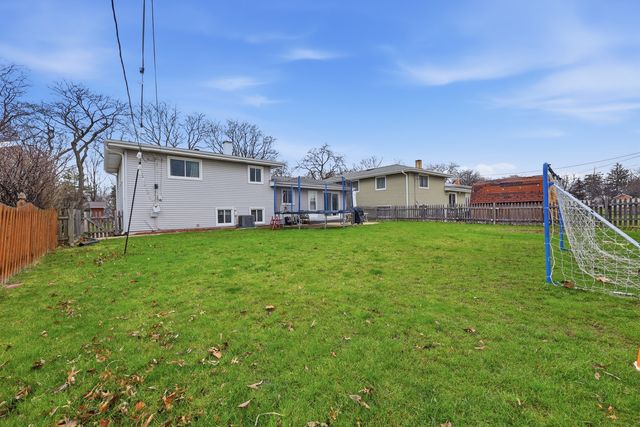 843 S School Street, Lombard, IL 60148