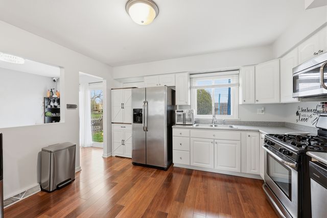 843 S School Street, Lombard, IL 60148