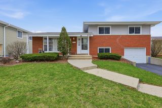 843 S School Street, Lombard, IL 60148