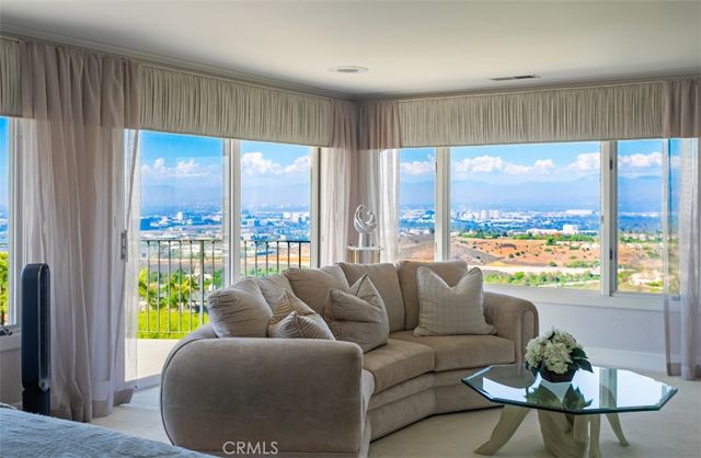 17 Napoli, Newport Beach, CA 92660