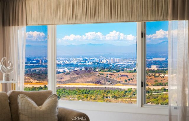 17 Napoli, Newport Beach, CA 92660