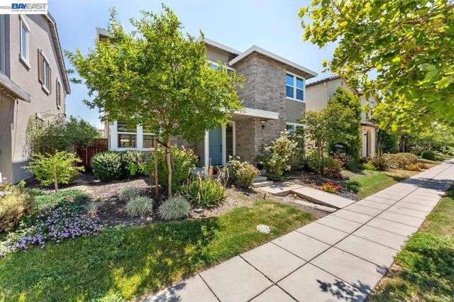 232 E Ramsey Dr, Mountain House, CA 95391