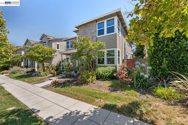 232 E Ramsey Dr, Mountain House, CA 95391