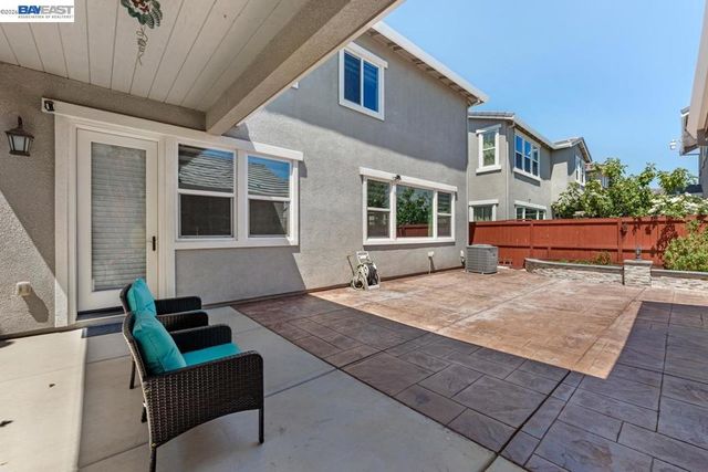 232 E Ramsey Dr, Mountain House, CA 95391