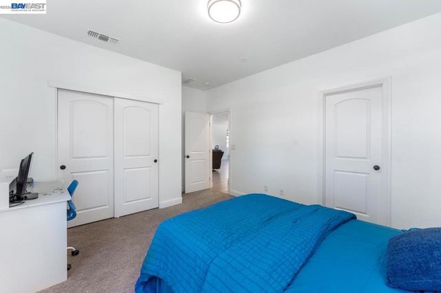 232 E Ramsey Dr, Mountain House, CA 95391
