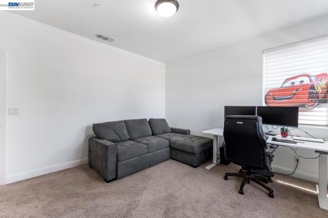 232 E Ramsey Dr, Mountain House, CA 95391