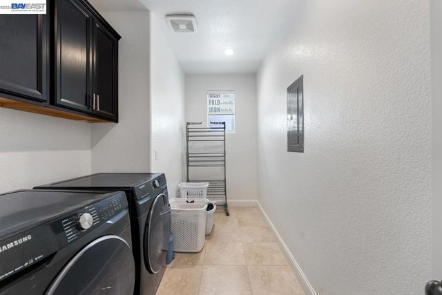 232 E Ramsey Dr, Mountain House, CA 95391