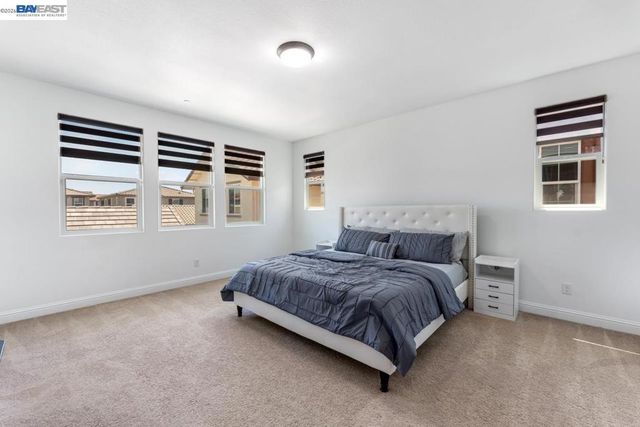 232 E Ramsey Dr, Mountain House, CA 95391