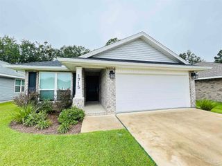 1715 Leigh Loop, Cantonment, FL 32533