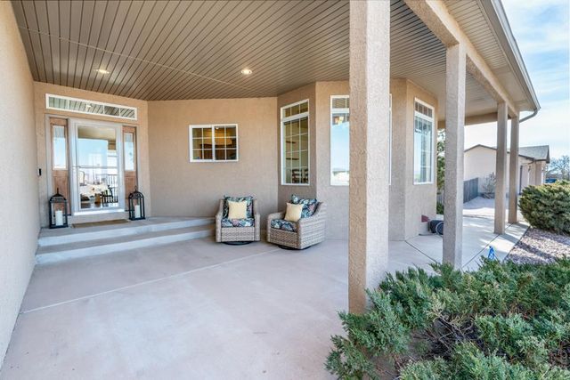 970 S Bayonne Dr, Pueblo West, CO 81007