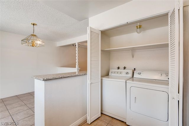 6156 Meadow Vista Lane, Las Vegas, NV 89103