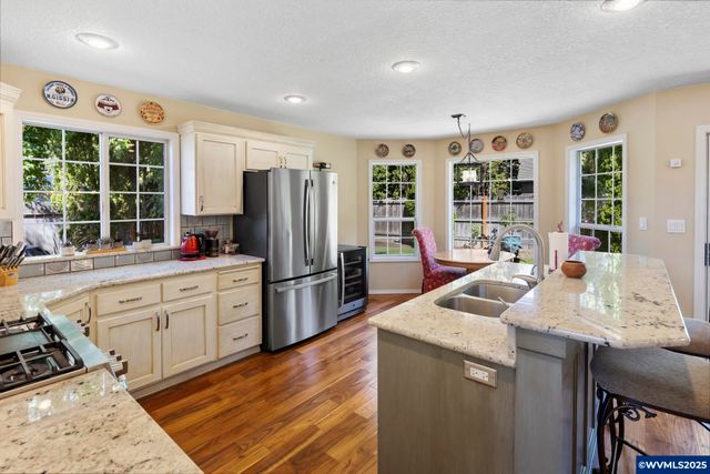 407 Mountainview Ct, Newberg, OR 97132