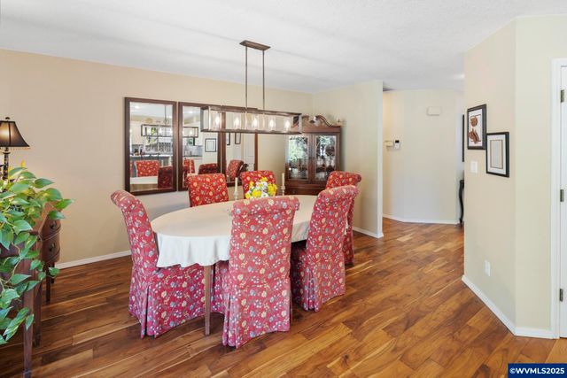 407 Mountainview Ct, Newberg, OR 97132