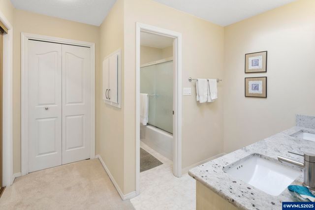 407 Mountainview Ct, Newberg, OR 97132