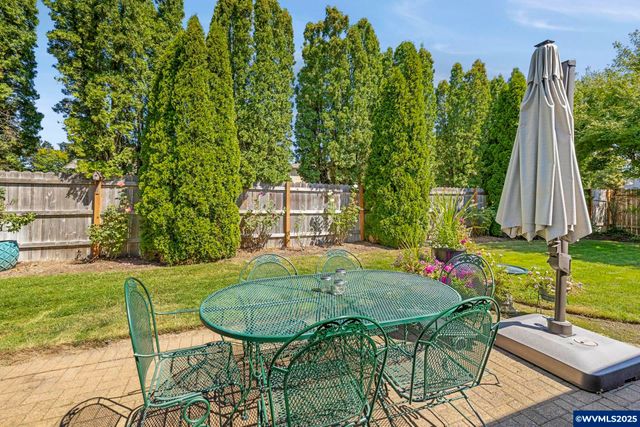 407 Mountainview Ct, Newberg, OR 97132