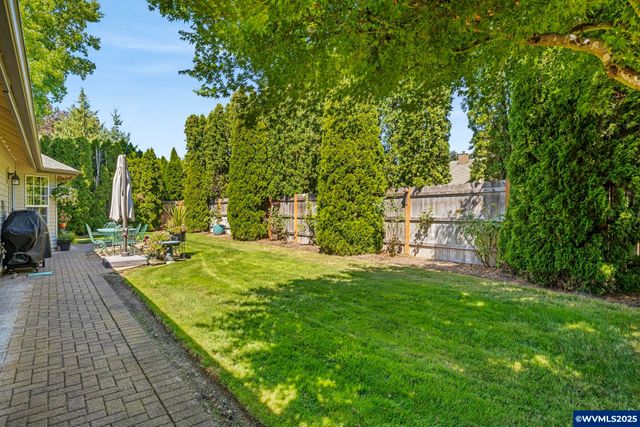 407 Mountainview Ct, Newberg, OR 97132