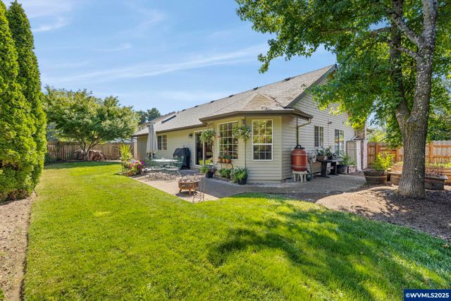 407 Mountainview Ct, Newberg, OR 97132