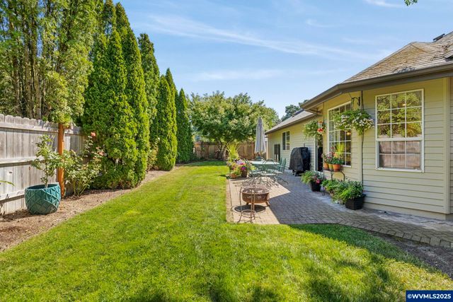 407 Mountainview Ct, Newberg, OR 97132