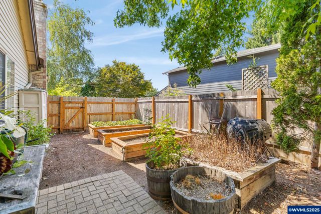 407 Mountainview Ct, Newberg, OR 97132