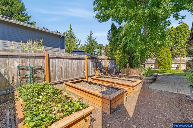 407 Mountainview Ct, Newberg, OR 97132