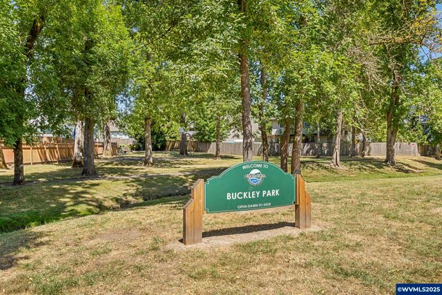 407 Mountainview Ct, Newberg, OR 97132