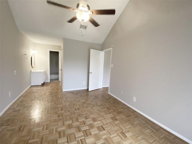 8499 Sands Point Drive, Houston, TX 77036