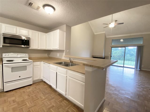 8499 Sands Point Drive, Houston, TX 77036