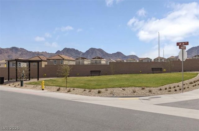 570 Caspian Bay Way, Henderson, NV 89002