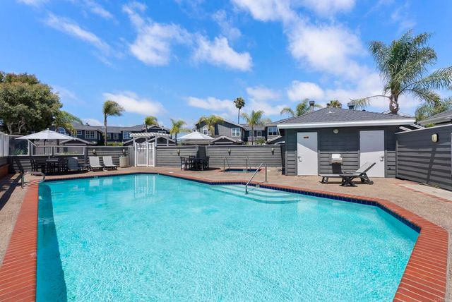 2921 Sandy Pointe 3, Del Mar, CA 92014