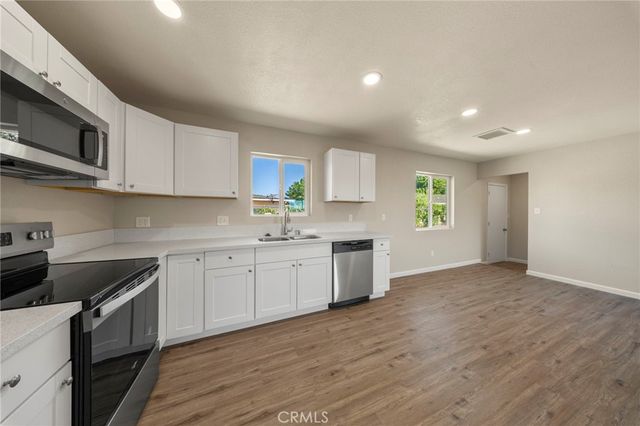 1209 Peach, Livingston, CA 95334