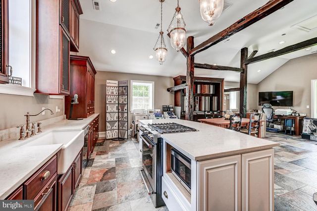 2546 HOLLINGSWORTH RD, Reisterstown, MD 21136