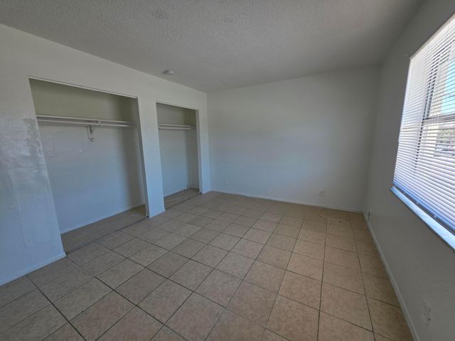 4760 NW 24th Court B211, Lauderdale Lakes, FL 33313