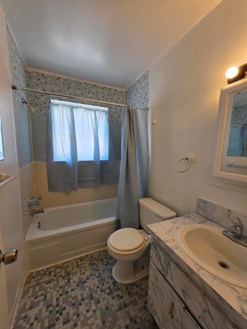 4760 NW 24th Court B211, Lauderdale Lakes, FL 33313