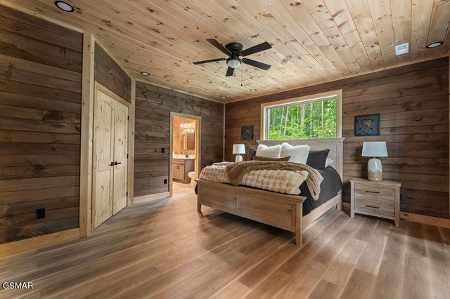 2176 Spurling Road, Sevierville, TN 37862