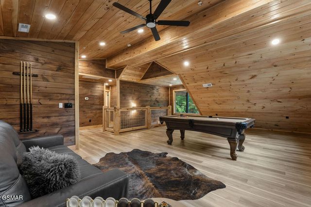 2176 Spurling Road, Sevierville, TN 37862